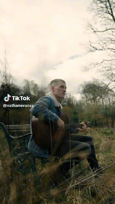 苏格兰创作男歌手nathan evans新单highland girl预告,本周五发行!