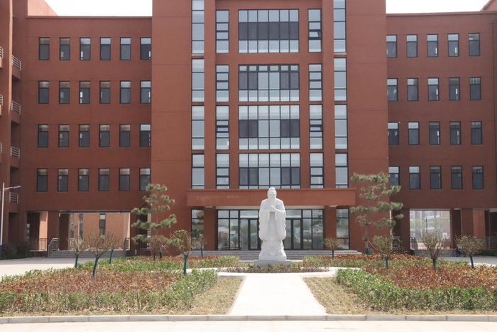 立足新起点,启航新征程!惠民一中700余名师生喜迁新校区