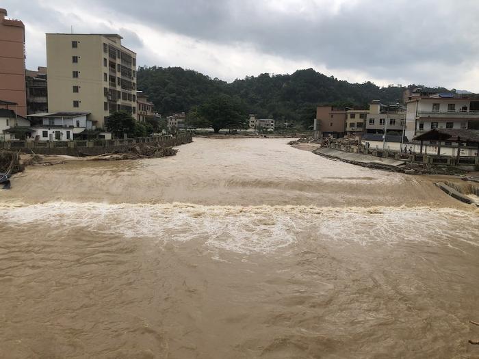 从失联到救援：“孤岛”江湾镇暴雨洪灾中的72小时