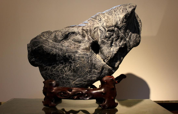 纹集千祥,佛佑万象——白马纹石《大吉祥》记