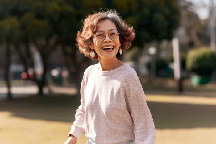 排队整容的老年人,养活县城美容院|美容院|李静|整容_新浪新闻