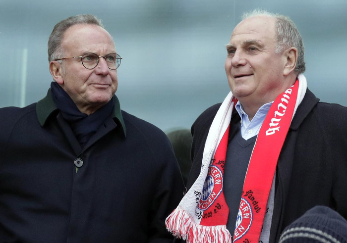 记者:鲁梅尼格支持朗尼克,但赫内斯倾向于纳格尔斯曼