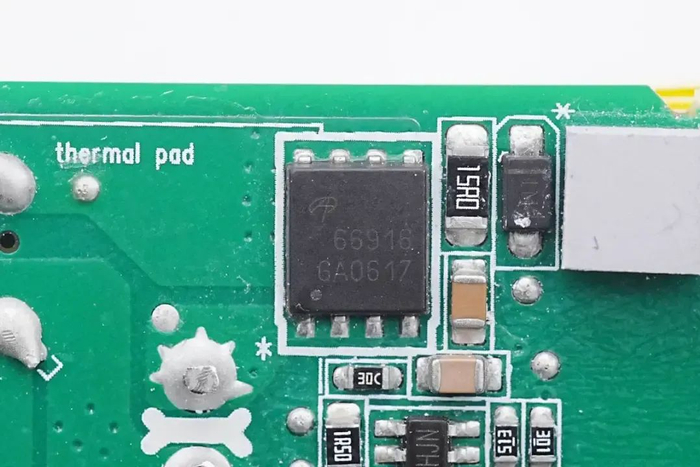 aos aons66916是一颗耐压100v的nmos,导阻3mΩ,采用dfn5*6封装.