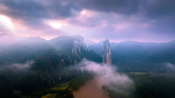 鼎湖峰。（图/图虫创意）