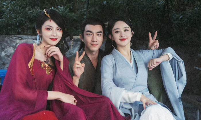 金娘子出圈，王伊瑶：当读文学专业的模特想成为一名演员__财经头条__新浪财经