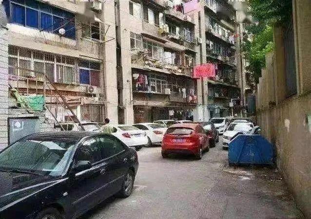 这些几百元的物业管理，都是是不是挣钱的(图2)