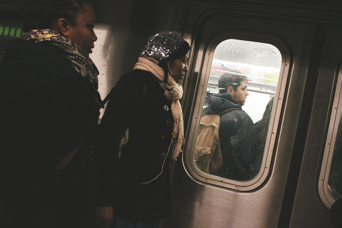 《潜入》，2020年，纽约