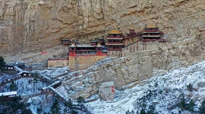 凌空而建的建筑奇迹悬空寺。新华网 发