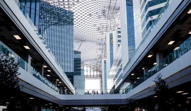 龙湖上海云廊天街内景 来源：龙湖商业