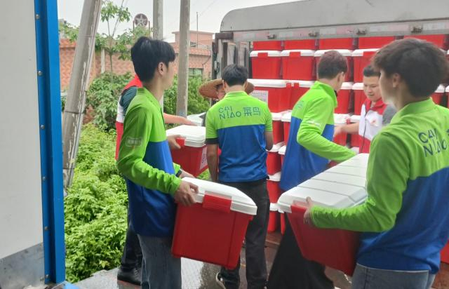 夜行700公里,救援物资已送达广东!菜鸟保障救援物资和快递的配送