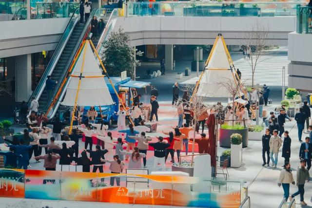 龙湖上海云廊天街日景 来源：龙湖商业