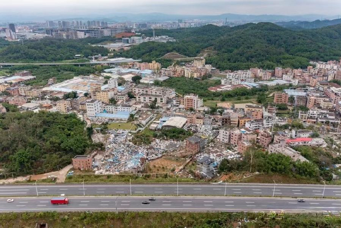 道路恢复通畅，抢修复电率近九成！白云区全力开展龙卷风灾后抢险救灾-白云出现龙卷风的图片