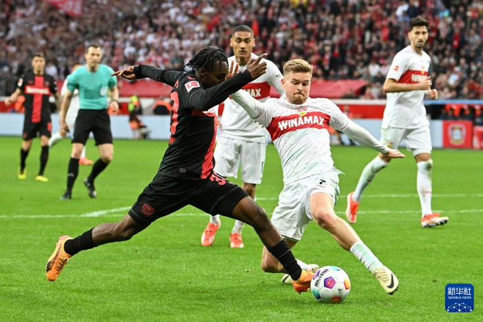 德甲:勒沃库森平斯图加特|勒沃库森|斯图加特队|德甲_