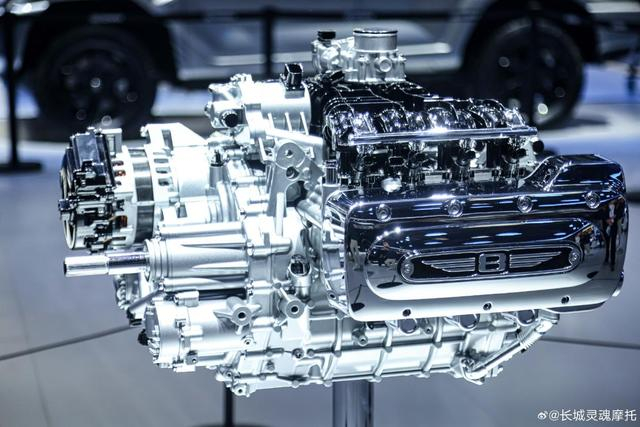 八缸大摩托 圆我青春梦