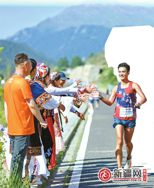 2023乌鲁木齐马拉松比赛现场。（本网资料图片）