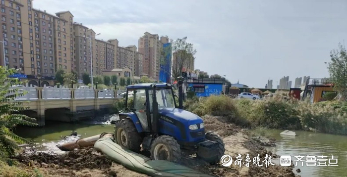 乐陵市住建局组织开展排水管网清淤专项攻坚行动