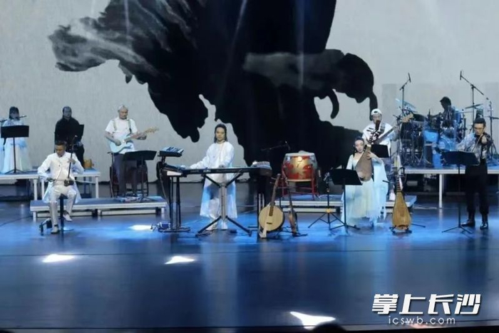 把传统民乐玩出摇滚味儿,瑜乐团"五一"演出邀你观赏