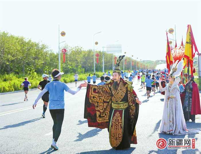 2023乌鲁木齐马拉松比赛现场。（本网资料图片）