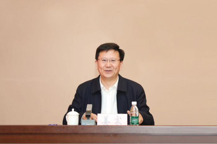 冯兴振会见南京市建邺区姜宸一行