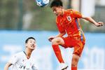 [流言板]东契奇先借海斯掩护轻松上篮，又助攻海斯完成空接暴扣