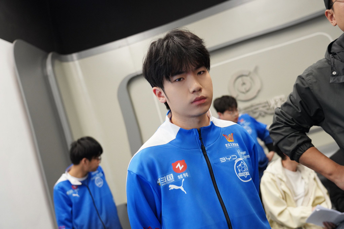 罗思源说宁愿做在S组挨打的凤尾。 图/武汉eStarPro