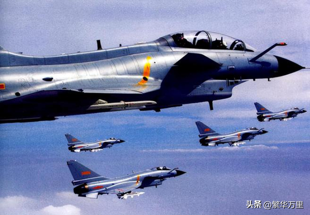 300多架歼10AG战机，全面升级，对比四代半，到底如何？|战机|歼10|解放军_新浪新闻