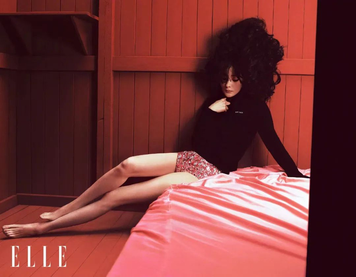 图片来源：《elle》官方微博