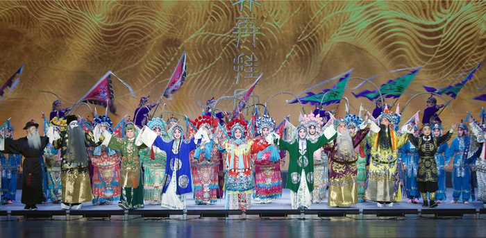 李佩红与学生同演,上戏京剧程派《穆桂英再挂帅》亮相