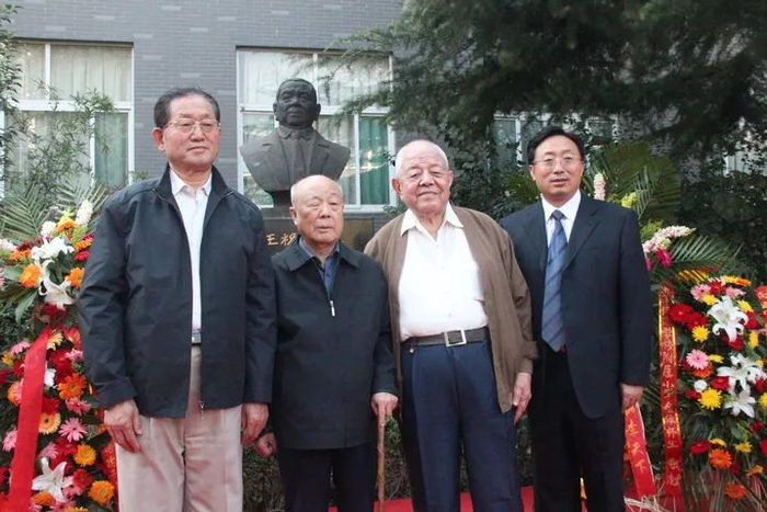 王浩诞辰百年:可能是中国最伟大的逻辑学家,他的学术生涯与爱国情怀__财经头条