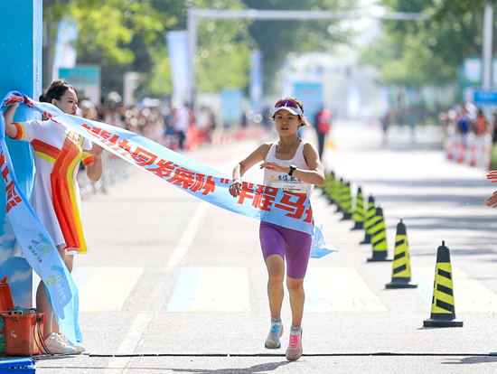 河北大厂第二届"京津冀协同发展杯"半程马拉松燃情开跑!