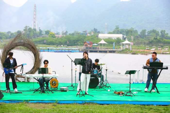 爽爽贵阳·爽游贵安丨云漫湖,"风筝 音乐",带来视觉与