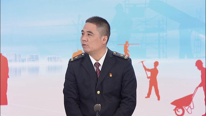 【节目单】《劳模会客厅》|  对话东方航空机长董明 兰铁集团动车司机赵丕（上）