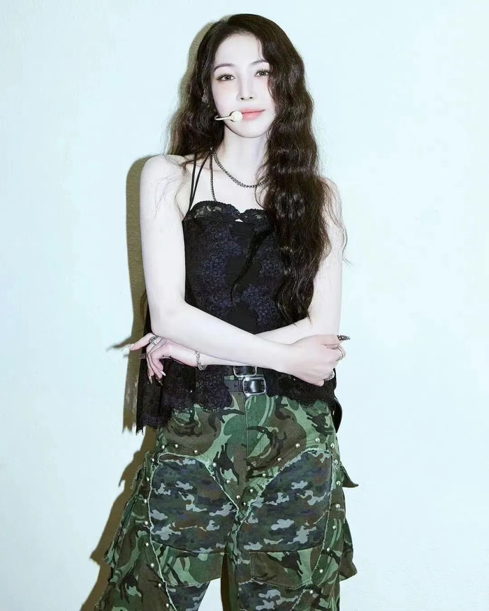 也早早让boa成为sm娱乐公司的股东之一,前任社长李秀满曾经公开表示:"