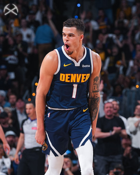 都在主场,天差地别|投篮|迈克尔|波特_新浪新闻