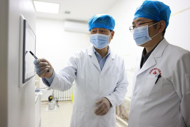 东北首家医院自制健康肠菌胶囊(肠菌移植胶囊)在沈阳四院制成