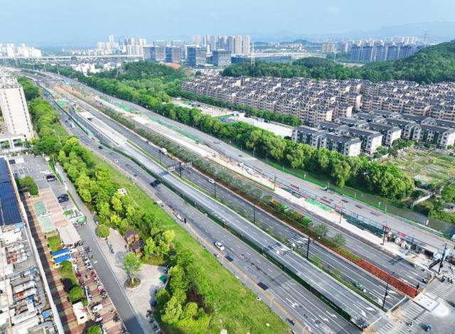 杭州文一西路西延工程(一期)地面主干道正式通车