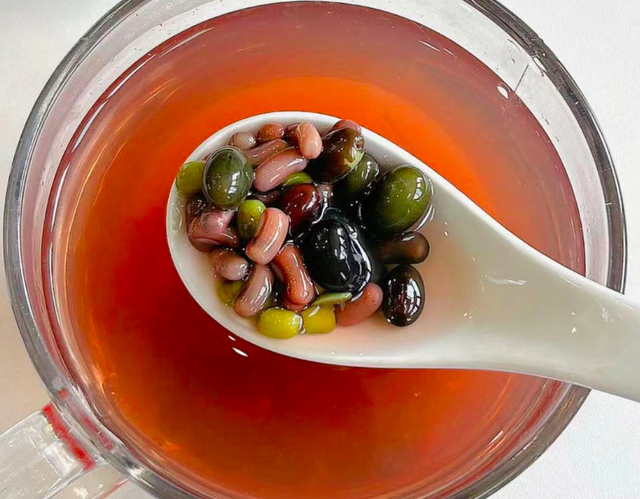 夏天,喝绿豆汤不如喝"三豆汤",清热祛湿健脾,夏天精气神十足