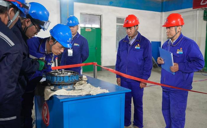 新疆天业乙炔公司：为技能人才架起“成长阶梯”