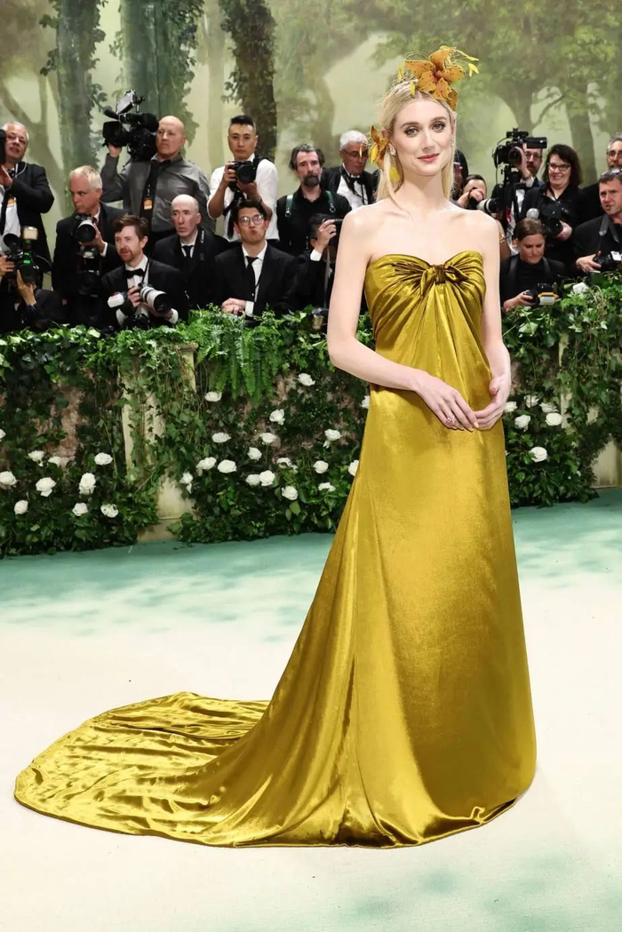 met gala,赞达亚居然被她艳压了?