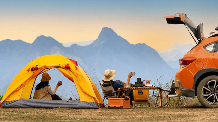 困在社会时钟里的年轻人