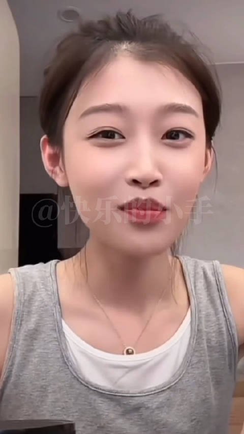 盈儿欧尼称之前跟新腾是炒作 之后在也没炒作过