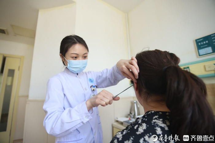 曲艺:因热爱而改变,护理工作不到一年就从"社恐"成"社牛"|吕奇_新浪