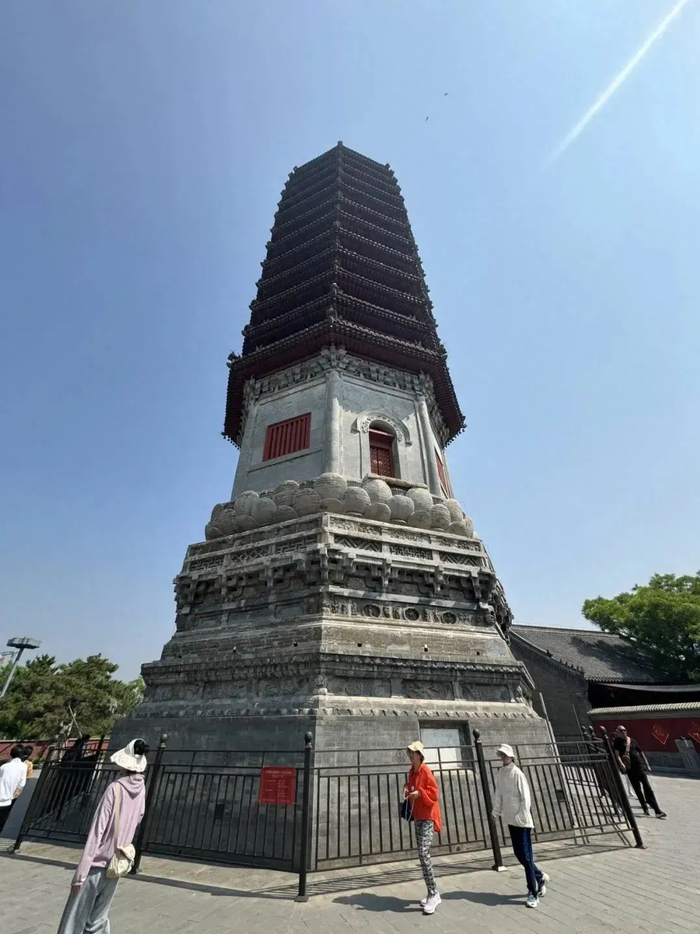"9点多,在北京(通州)大运河5a级文化旅游景区,"三庙一塔"景点的"