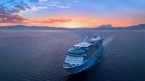 "坐邮轮,看世界"成新风尚 首届上海国际邮轮节将于8月举行