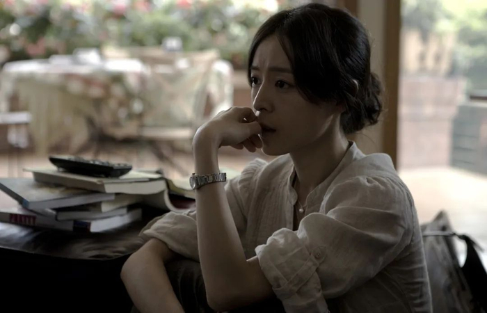 44岁的张静初,活成内娱另类卷王