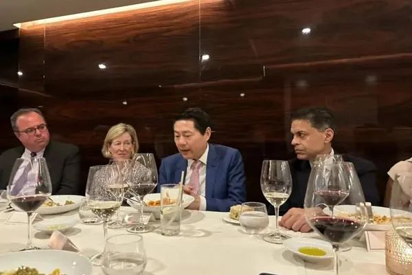 24小时ccg中美智库纽约交流记 | 对话美主流媒体界领袖和智库界人士