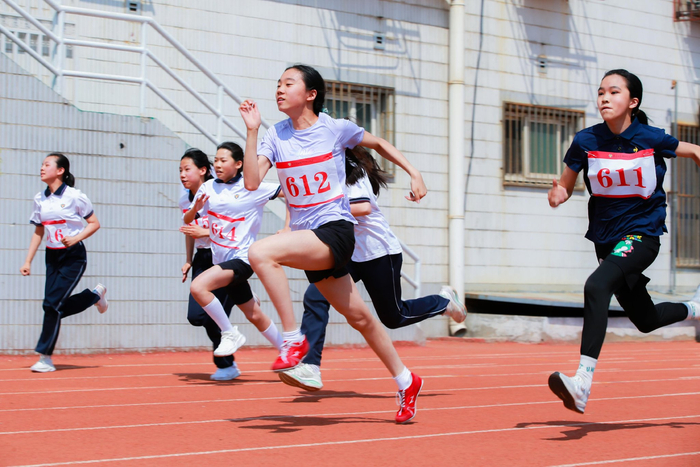 东城区3所百年老校首次联合举办运动会|小学|胡同_新浪新闻