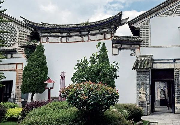 【苍洱处处石榴红 籽籽同心爱中华】漫步喜洲,领略大理白族民居之美