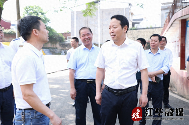 江华:段贵建调研高考备考工作