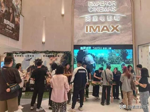 凯文·杜兰(kevin durand),皮特·马孔(peter macon)等组成主演阵容